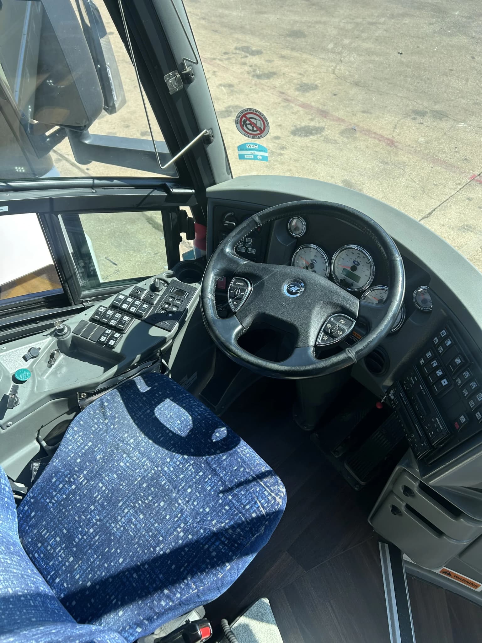 2 ADA Buses 2017 MCI J4500 - Thumbnail 10 2 ADA Buses 2017 MCI J4500 - Thumbnail 10