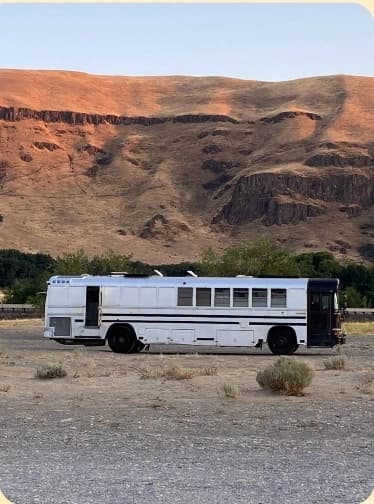 1998 Blue Bird All American Coach - Thumbnail 4 1998 Blue Bird All American Coach - Thumbnail 4