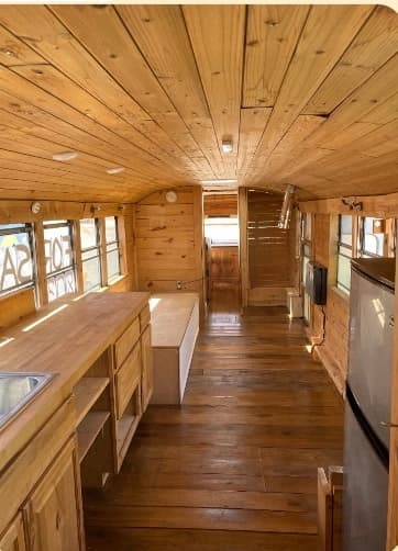 1998 Blue Bird All American Coach - Thumbnail 5 1998 Blue Bird All American Coach - Thumbnail 5