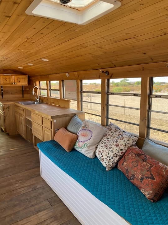 1998 Blue Bird All American Coach - Thumbnail 6 1998 Blue Bird All American Coach - Thumbnail 6