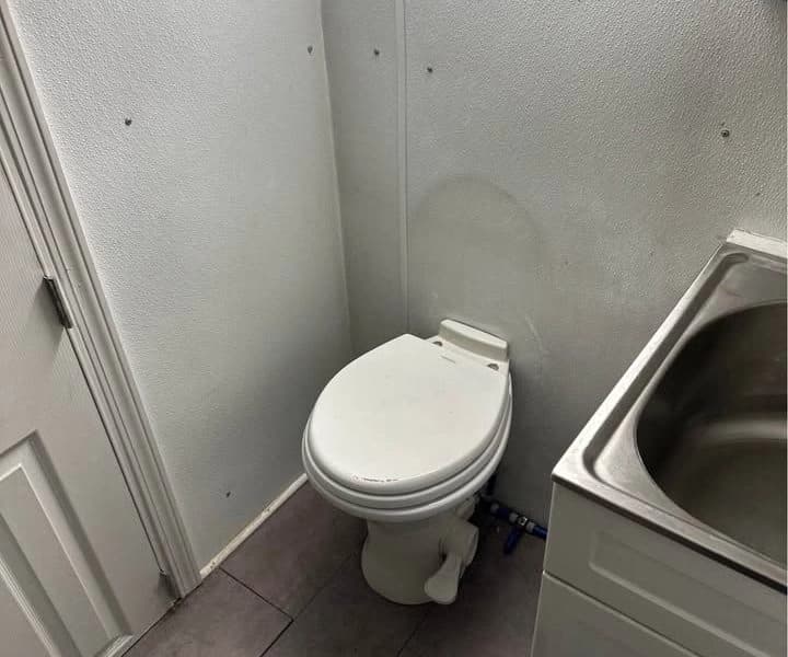 1996 Blue Bird Wanderlodge bu Conversion/Specialty - Thumbnail 15 1996 Blue Bird Wanderlodge bu Conversion/Specialty - Thumbnail 15