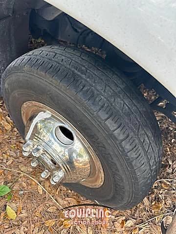 2013 Ford E350 Shuttle Bus - Thumbnail 37 2013 Ford E350 Shuttle Bus - Thumbnail 37