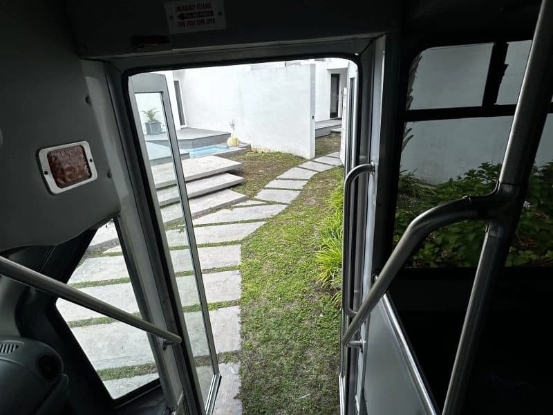 2006 Ford Starcraft E-450 Shuttle Bus - Thumbnail 7 2006 Ford Starcraft E-450 Shuttle Bus - Thumbnail 7