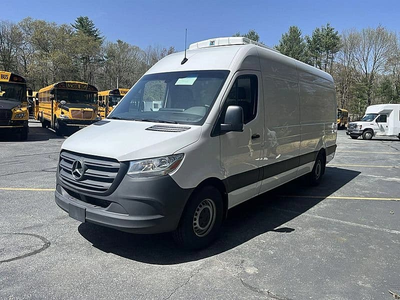 2023 Mercedes Sprinter Van - Thumbnail 5 2023 Mercedes Sprinter Van - Thumbnail 5