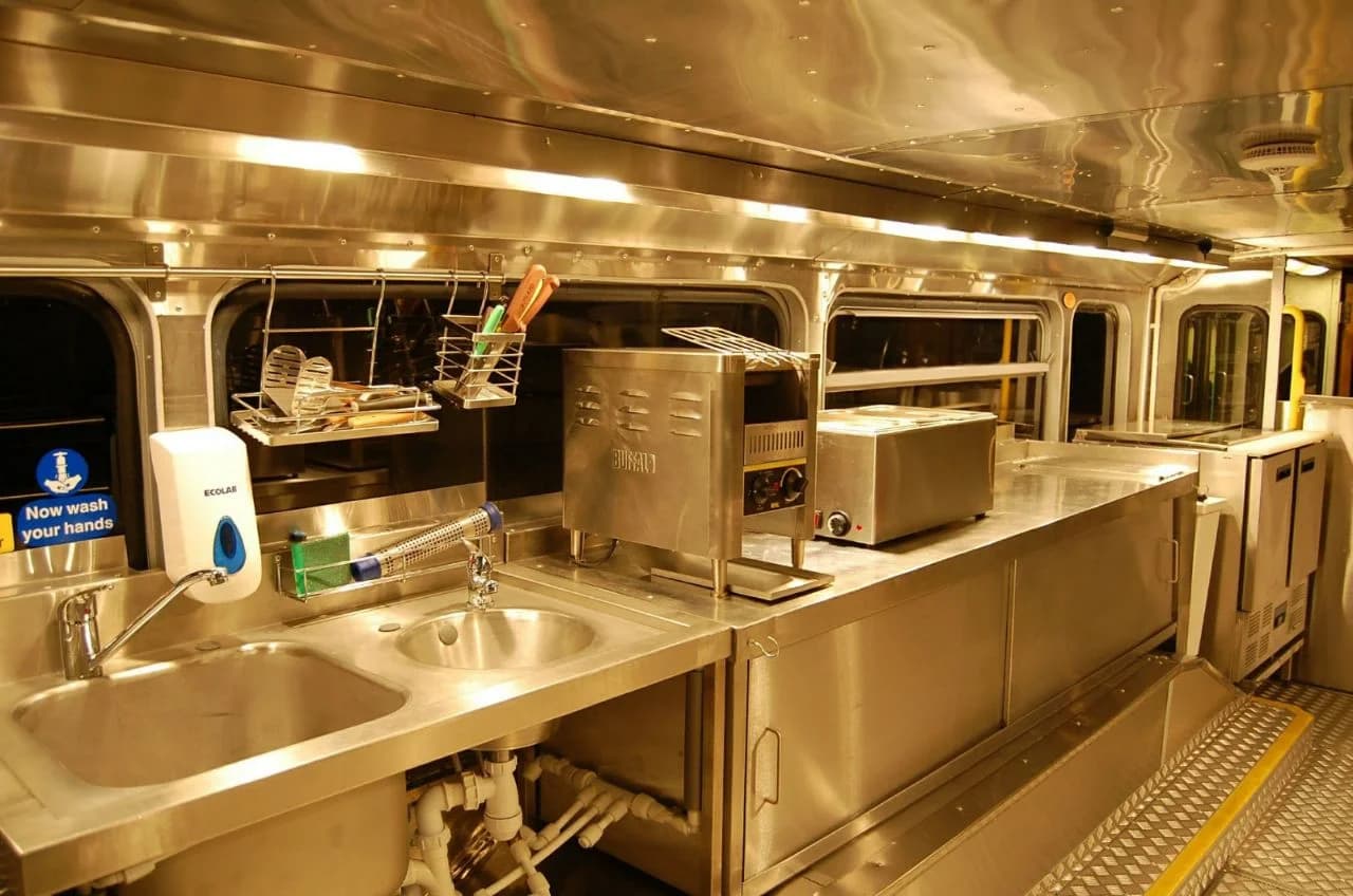 Mobile Diner Double Decker Conversion - Thumbnail 18 Mobile Diner Double Decker Conversion - Thumbnail 18