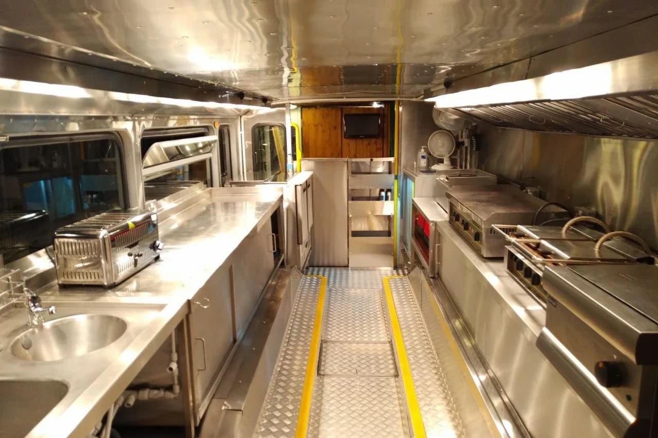 Mobile Diner Double Decker Conversion - Thumbnail 4 Mobile Diner Double Decker Conversion - Thumbnail 4