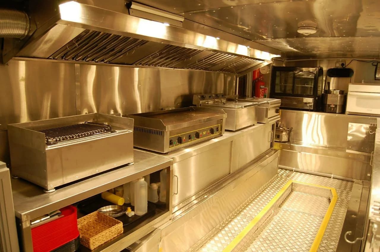 Mobile Diner Double Decker Conversion - Thumbnail 3 Mobile Diner Double Decker Conversion - Thumbnail 3