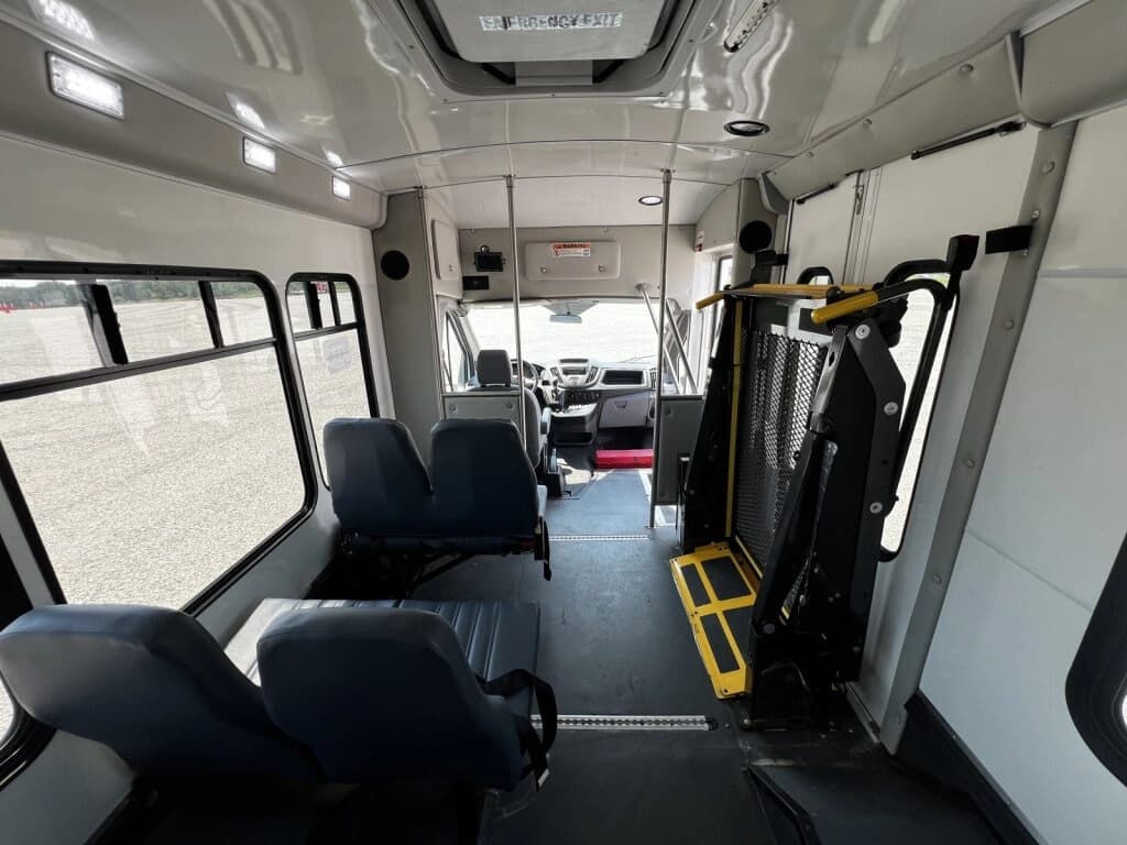 2017 Ford Transit Starcraft ADA Shuttle Bus - Thumbnail 15 2017 Ford Transit Starcraft ADA Shuttle Bus - Thumbnail 15