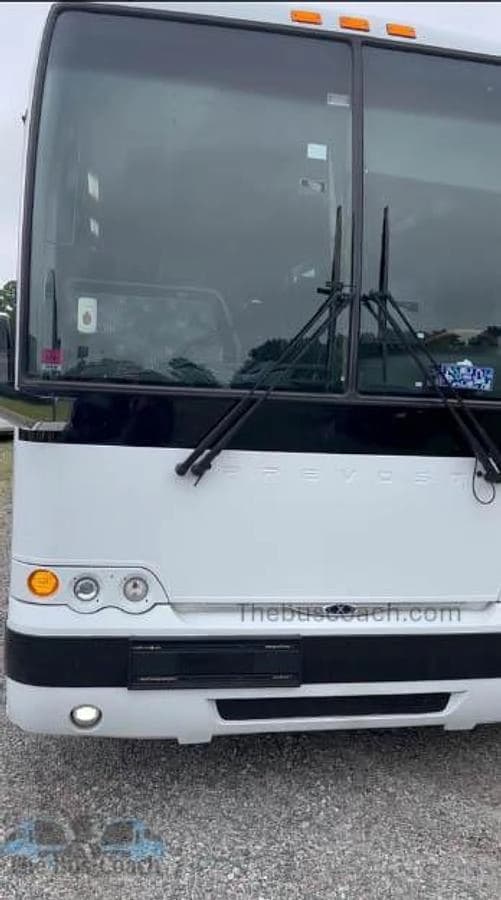 2016 Prevost X3-45 ADA - Thumbnail 5 2016 Prevost X3-45 ADA - Thumbnail 5