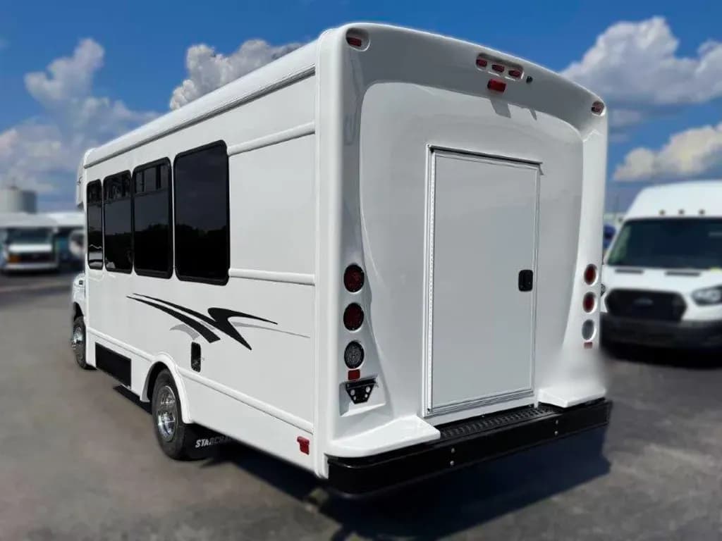 2026 Ford E450 Starcraft Allstar Non-CDL Shuttle Bus - Image 2 2026 Ford E450 Starcraft Allstar Non-CDL Shuttle Bus - Image 2