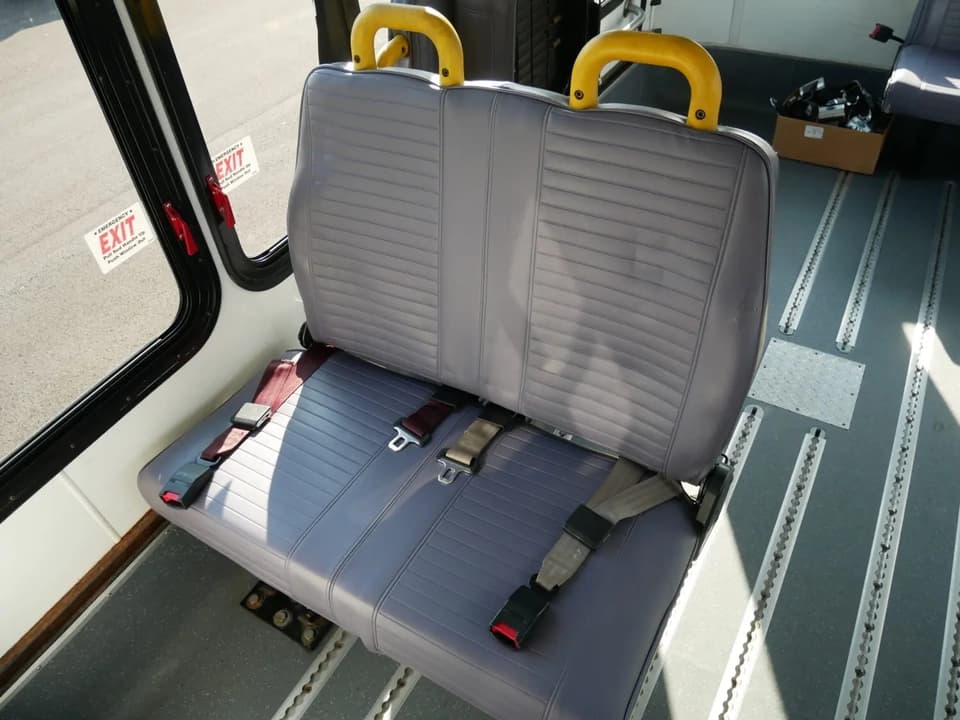 2014 ElDorado Aerotech Shuttle Bus - Thumbnail 10 2014 ElDorado Aerotech Shuttle Bus - Thumbnail 10