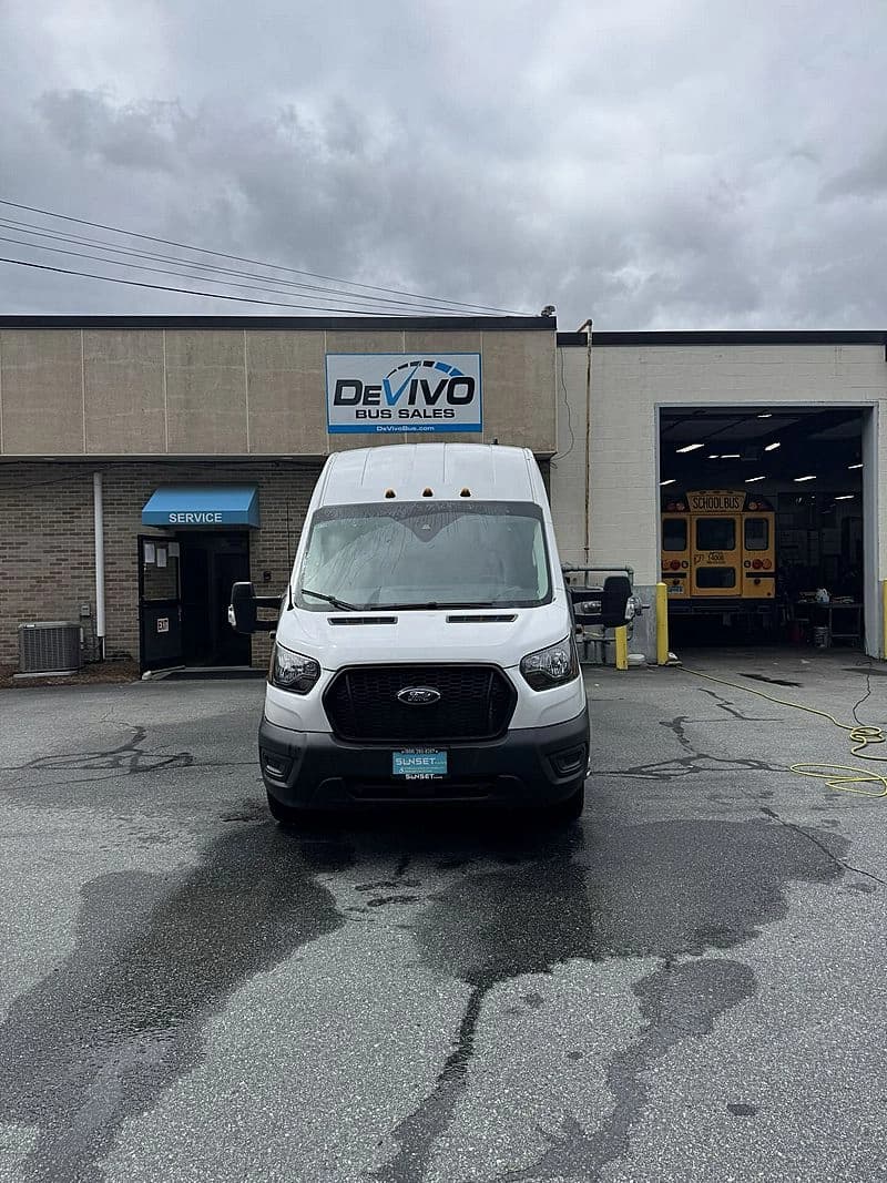 2023 Ford Transit Van - Thumbnail 2 2023 Ford Transit Van - Thumbnail 2