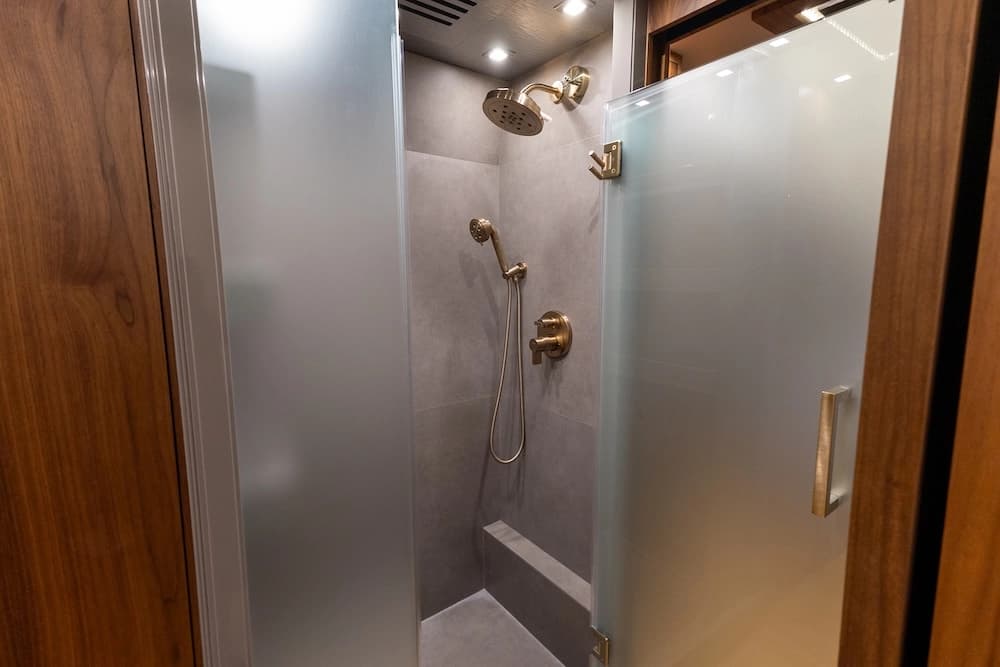 2022 Prevost Millennium X3 Motorhome - Thumbnail 24 2022 Prevost Millennium X3 Motorhome - Thumbnail 24