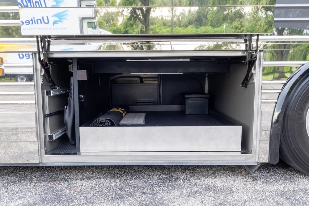 2022 Prevost Millennium X3 Motorhome - Thumbnail 35 2022 Prevost Millennium X3 Motorhome - Thumbnail 35