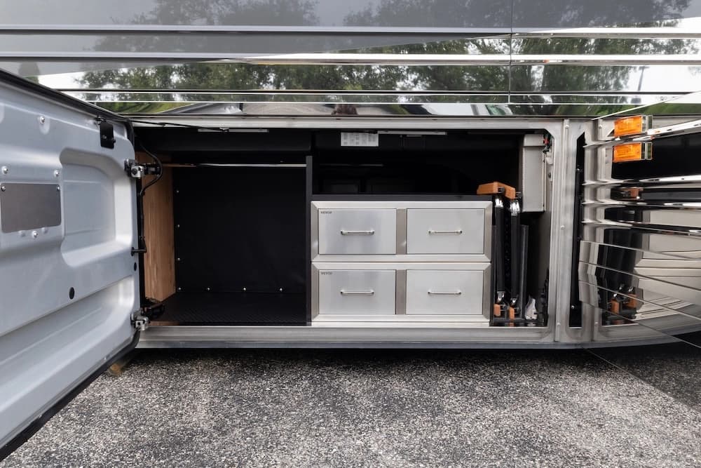 2022 Prevost Millennium X3 Motorhome - Thumbnail 36 2022 Prevost Millennium X3 Motorhome - Thumbnail 36