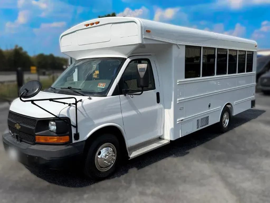 2018 Collins MFSAB Shuttle Bus - Thumbnail 2 2018 Collins MFSAB Shuttle Bus - Thumbnail 2