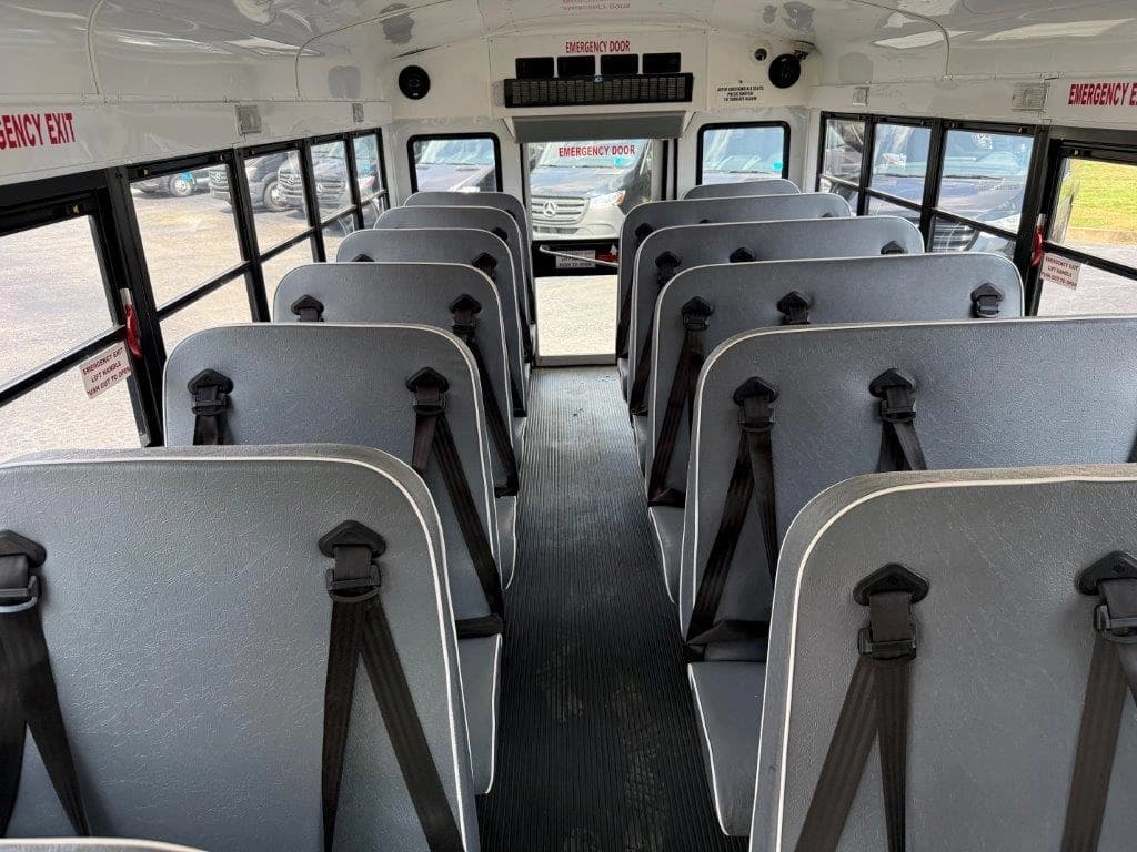 2018 Collins MFSAB Shuttle Bus - Thumbnail 4 2018 Collins MFSAB Shuttle Bus - Thumbnail 4