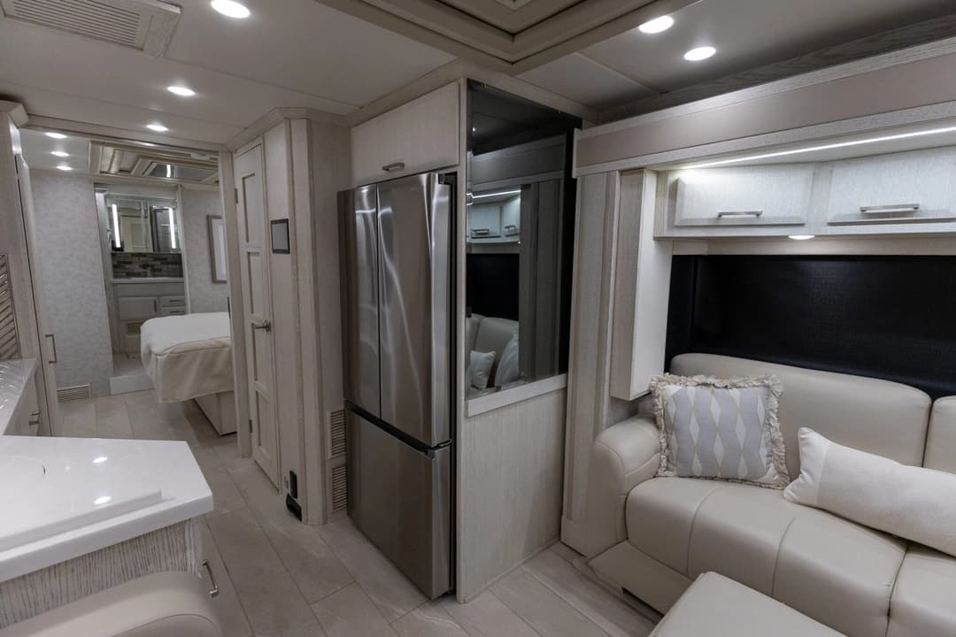 2024 Newmar New Aire Motorhome - Thumbnail 16 2024 Newmar New Aire Motorhome - Thumbnail 16
