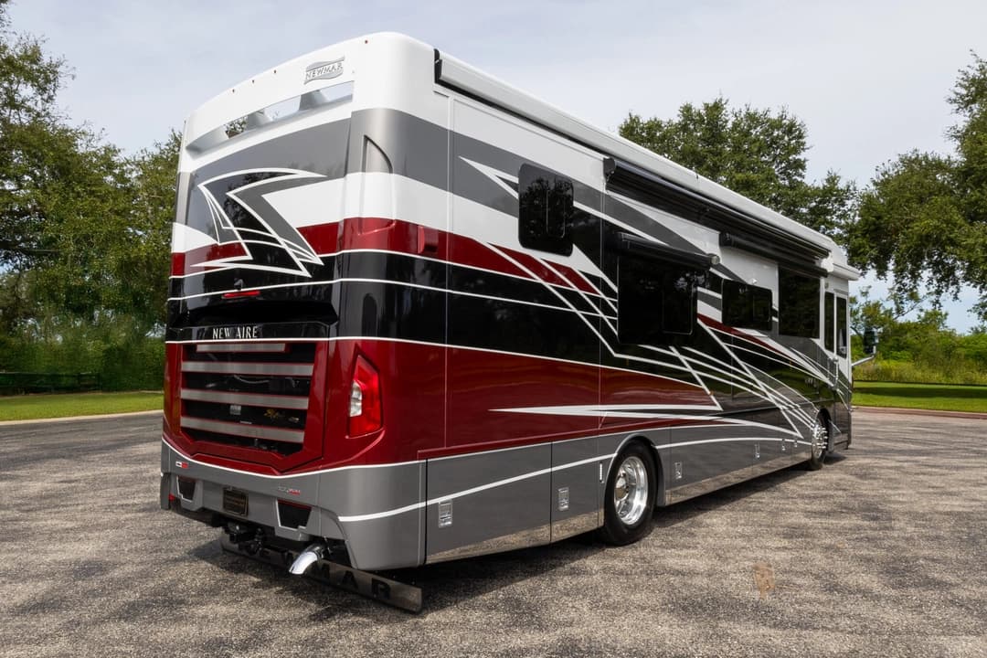 2024 Newmar New Aire Motorhome - Thumbnail 5 2024 Newmar New Aire Motorhome - Thumbnail 5