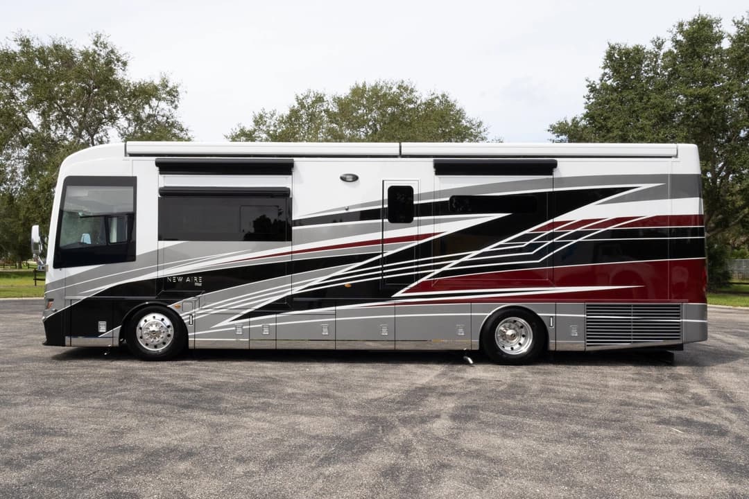 2024 Newmar New Aire Motorhome - Thumbnail 9 2024 Newmar New Aire Motorhome - Thumbnail 9