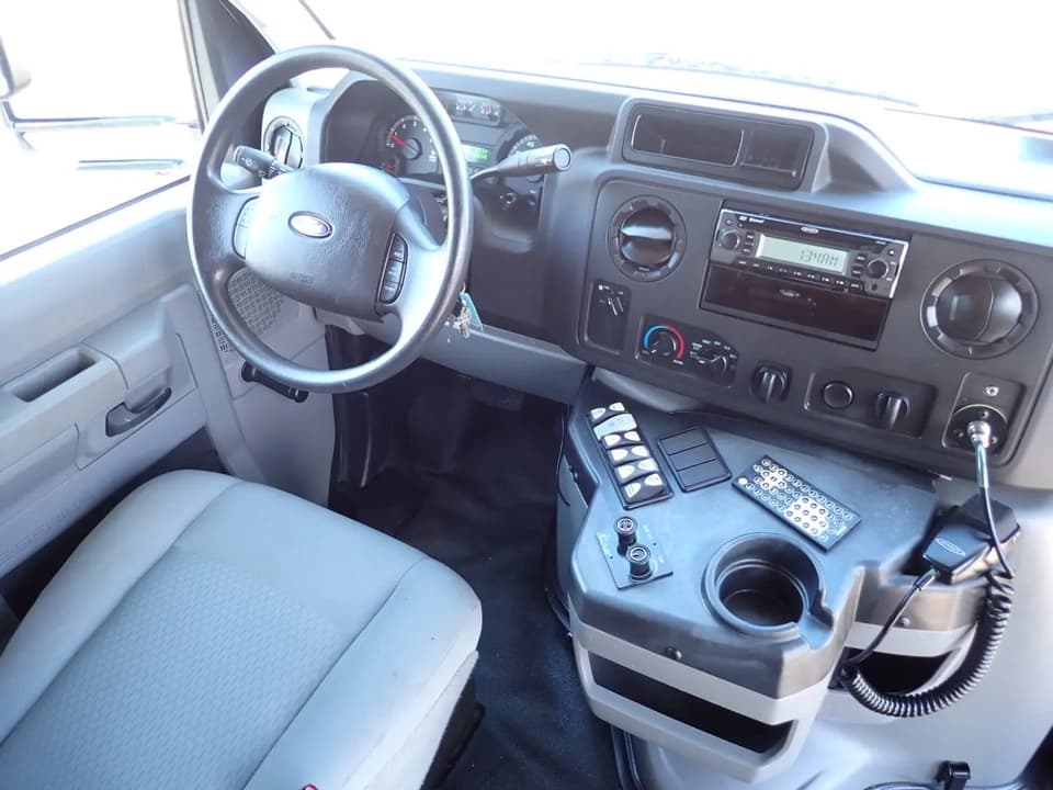 2017 Ford E450 Blue Bird Shuttle Bus - Thumbnail 9 2017 Ford E450 Blue Bird Shuttle Bus - Thumbnail 9