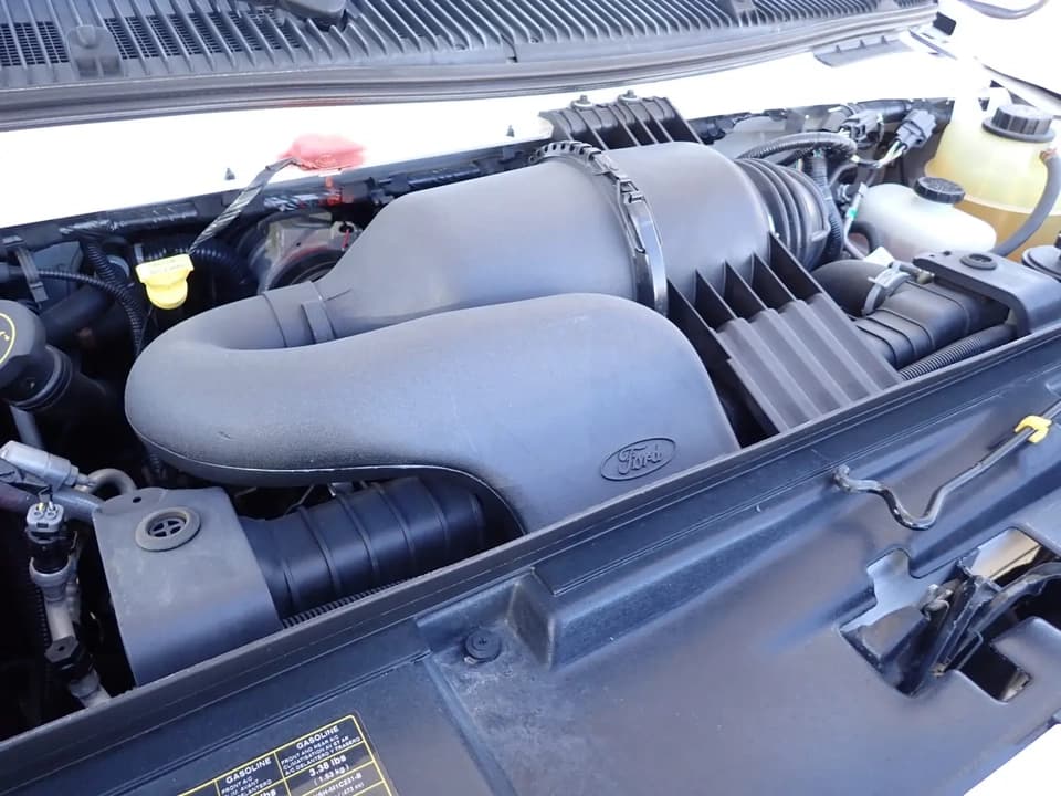 2016 Goshen Impulse Shuttle Bus - Thumbnail 10 2016 Goshen Impulse Shuttle Bus - Thumbnail 10