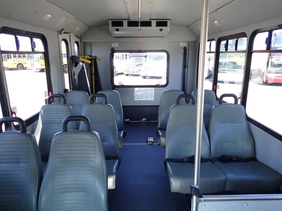 2016 Goshen Impulse Shuttle Bus - Thumbnail 7 2016 Goshen Impulse Shuttle Bus - Thumbnail 7