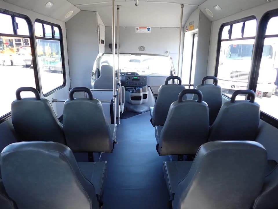 2016 Goshen Impulse Shuttle Bus - Thumbnail 8 2016 Goshen Impulse Shuttle Bus - Thumbnail 8