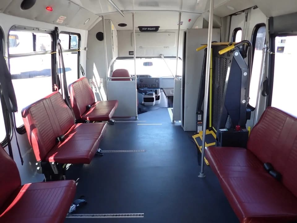 2019 Elkhart Coach EC II Shuttle Bus - Thumbnail 7 2019 Elkhart Coach EC II Shuttle Bus - Thumbnail 7