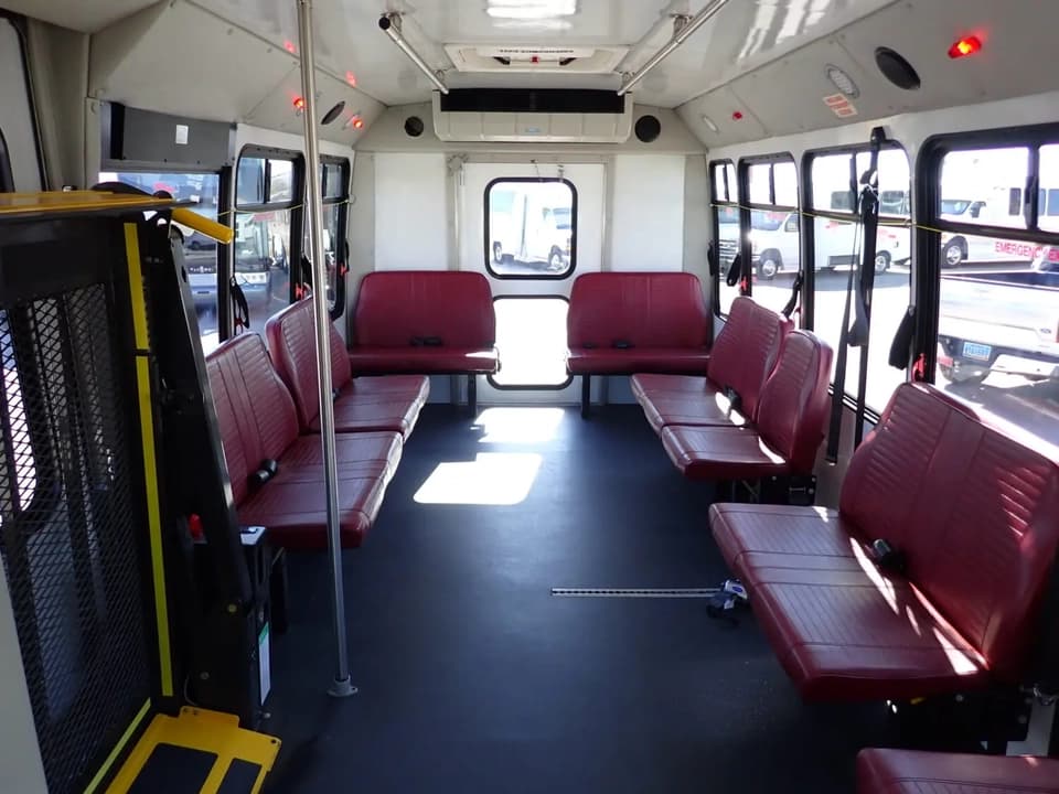 2019 Elkhart Coach EC II Shuttle Bus - Thumbnail 8 2019 Elkhart Coach EC II Shuttle Bus - Thumbnail 8