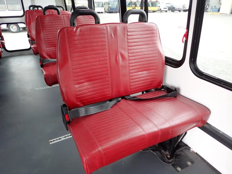 2021 Elkhart Coach EC II ADA Shuttle Bus - Thumbnail 6 2021 Elkhart Coach EC II ADA Shuttle Bus - Thumbnail 6