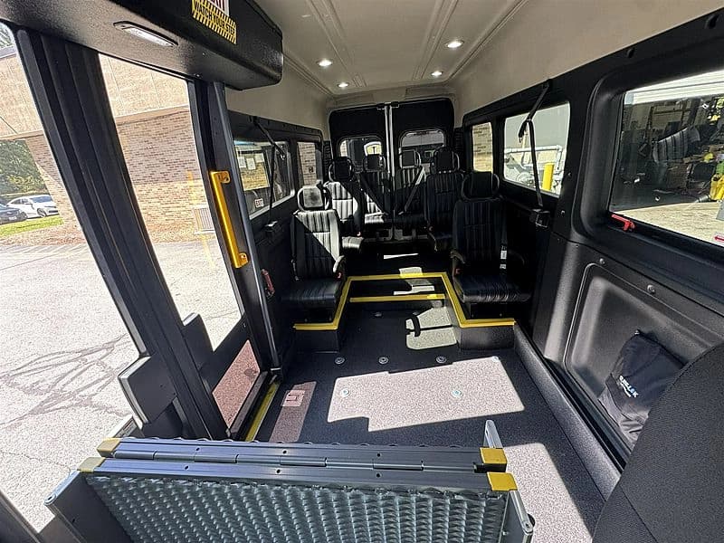 2023 RAM Promaster Cutaway Passenger Van - Thumbnail 5 2023 RAM Promaster Cutaway Passenger Van - Thumbnail 5