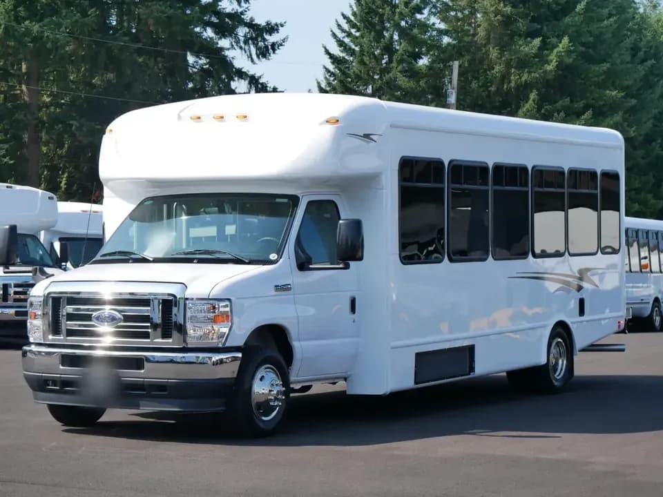 2026 Ford Starcraft MVP Shuttle Bus - Thumbnail 2 2026 Ford Starcraft MVP Shuttle Bus - Thumbnail 2