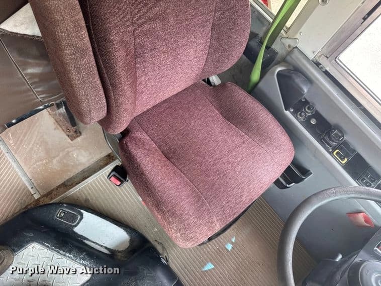 2013 Blue Bird All American school bus School Bus - Thumbnail 34 2013 Blue Bird All American school bus School Bus - Thumbnail 34