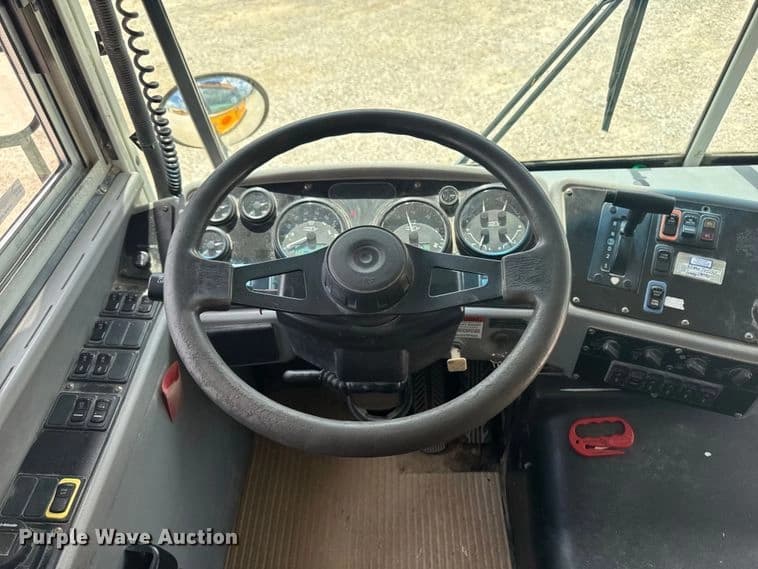 2013 Blue Bird All American school bus School Bus - Thumbnail 36 2013 Blue Bird All American school bus School Bus - Thumbnail 36