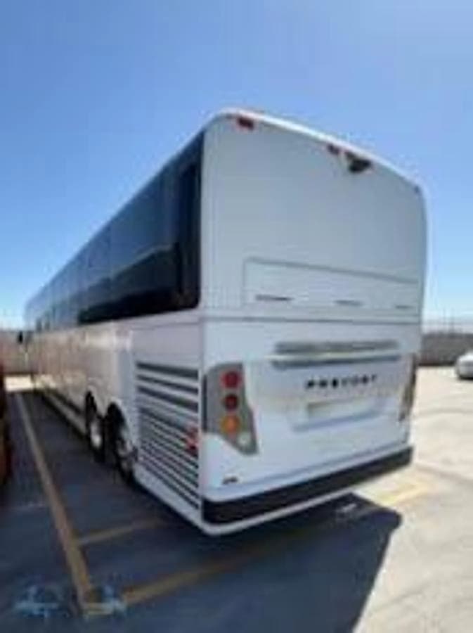 Prevost X3-45 ADA - Thumbnail 5 Prevost X3-45 ADA - Thumbnail 5