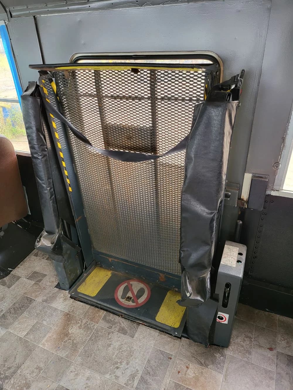 1998 International Amtran - Thumbnail 6 1998 International Amtran - Thumbnail 6