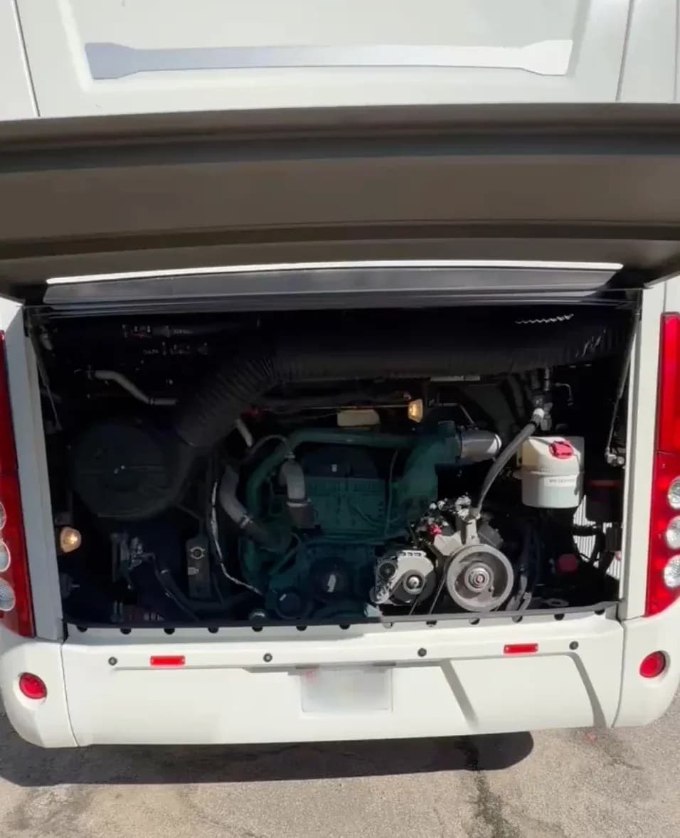 2025 Volvo 9700 - 2 Matching Available - Thumbnail 4 2025 Volvo 9700 - 2 Matching Available - Thumbnail 4