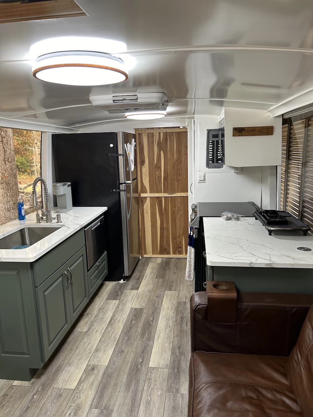 1997 Prevost H3-45 Motorcoach - Thumbnail 6 1997 Prevost H3-45 Motorcoach - Thumbnail 6