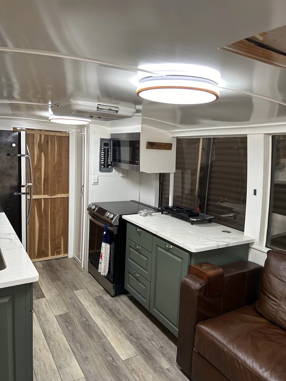 1997 Prevost H3-45 Motorcoach - Thumbnail 7 1997 Prevost H3-45 Motorcoach - Thumbnail 7