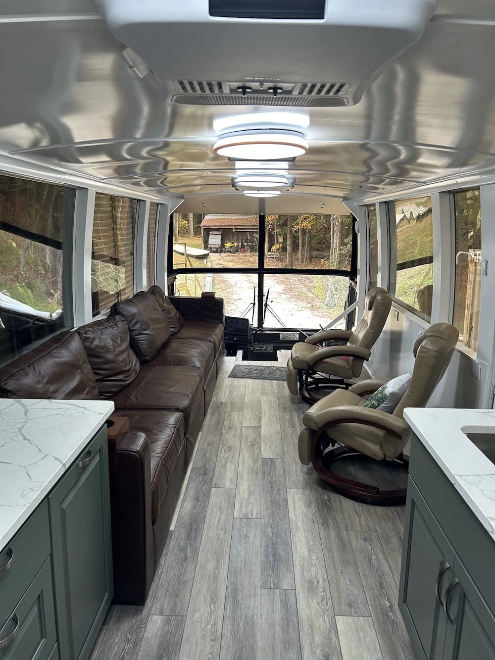 1997 Prevost H3-45 Motorcoach - Thumbnail 8 1997 Prevost H3-45 Motorcoach - Thumbnail 8