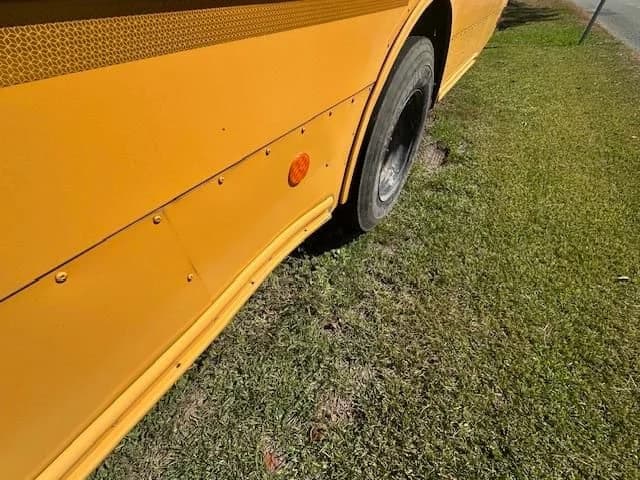 2011 Thomas Saf-T-Liner C2 - Thumbnail 16 2011 Thomas Saf-T-Liner C2 - Thumbnail 16