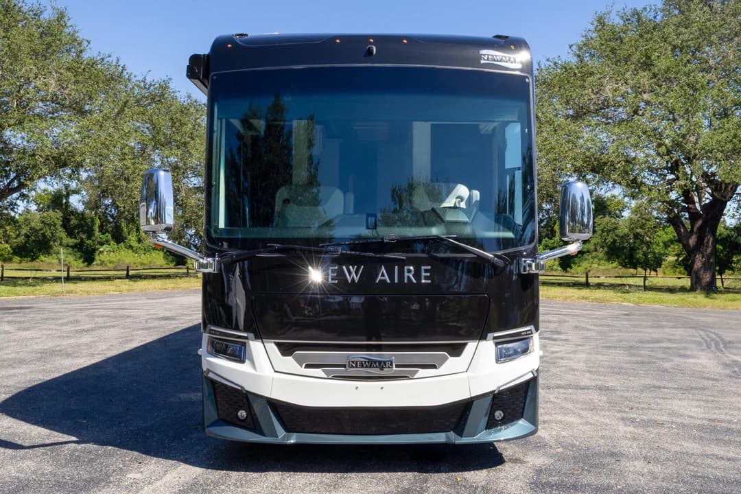 2022 Newmar New Aire 3543 Motorhome - Image 12 2022 Newmar New Aire 3543 Motorhome - Image 12