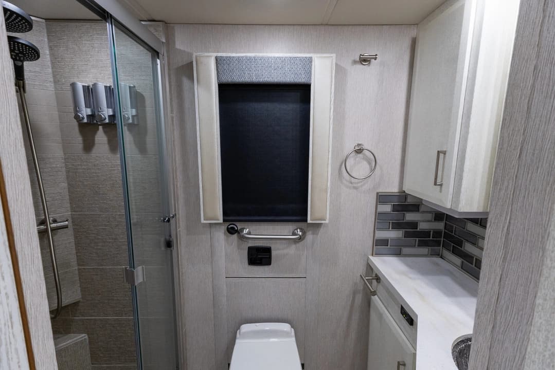 2022 Newmar New Aire 3543 Motorhome - Image 21 2022 Newmar New Aire 3543 Motorhome - Image 21