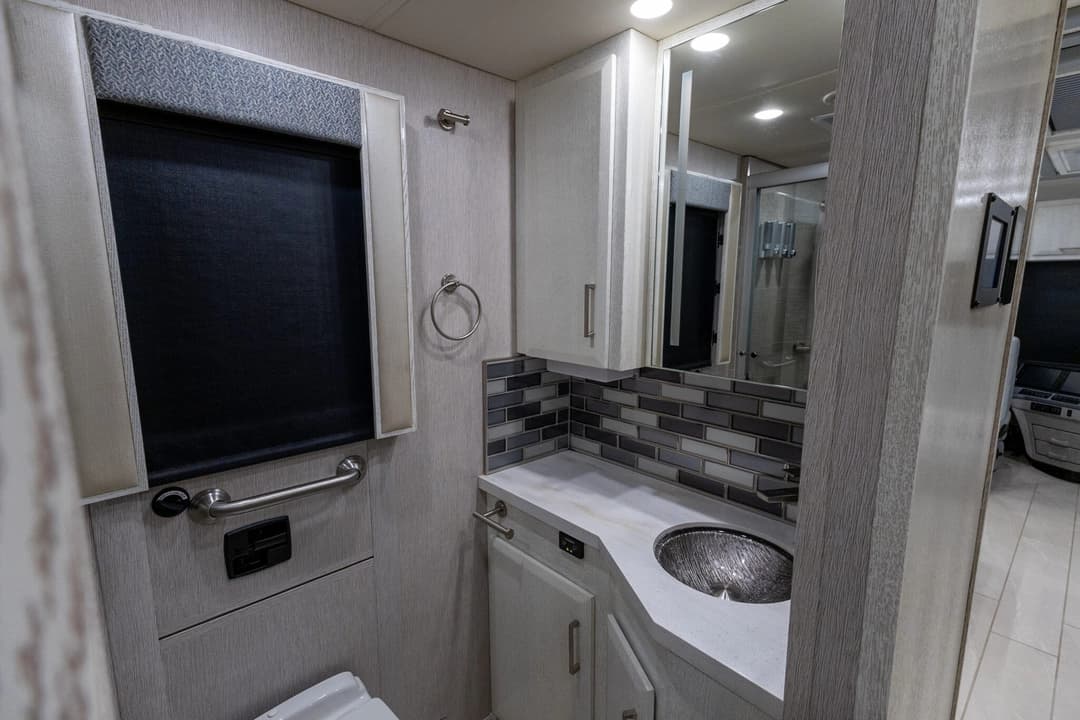 2022 Newmar New Aire 3543 Motorhome - Image 22 2022 Newmar New Aire 3543 Motorhome - Image 22