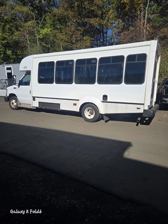 2019 Ford E450 Mini Buses/Shuttles - Thumbnail 23 2019 Ford E450 Mini Buses/Shuttles - Thumbnail 23