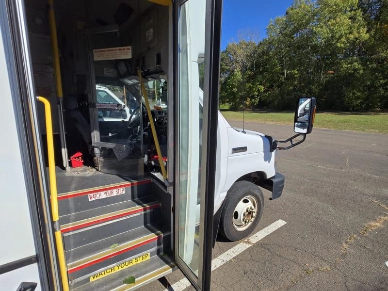 2019 Ford E450 Mini Buses/Shuttles - Thumbnail 4 2019 Ford E450 Mini Buses/Shuttles - Thumbnail 4