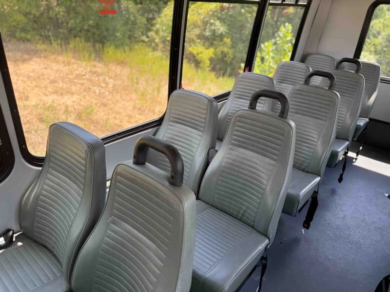 2016 Ford F550 Goshen Shuttle Bus - Image 8 2016 Ford F550 Goshen Shuttle Bus - Image 8