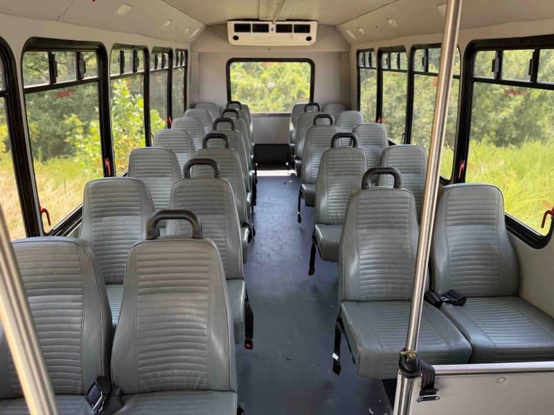 2016 Ford F550 Goshen Shuttle Bus - Image 9 2016 Ford F550 Goshen Shuttle Bus - Image 9