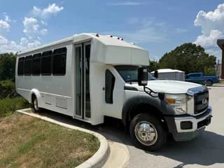 2016 Ford F550 bus 2016 Ford F550 bus